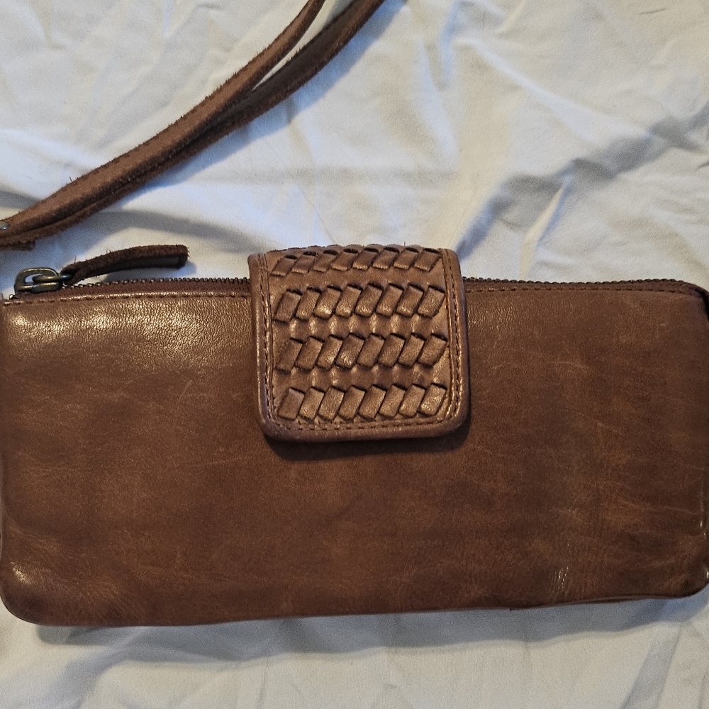 KANE-M Wristlet Wallet Brown‎ Supple Leather